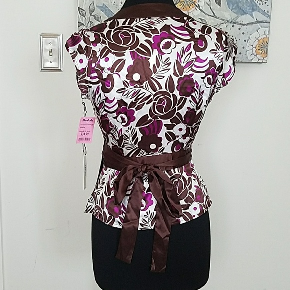 Floral Wrap Around Blouse by Vertigo  (XS) - Picture 4 of 8